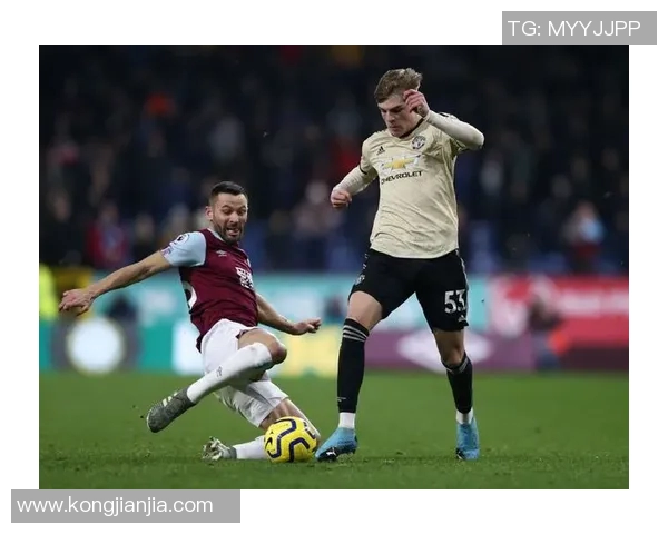 伯恩利与曼联历史交锋记录分析及战绩回顾