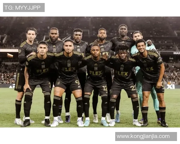 休士顿迪纳摩迎战洛杉矶FC争夺美职联季后赛资格的关键对决