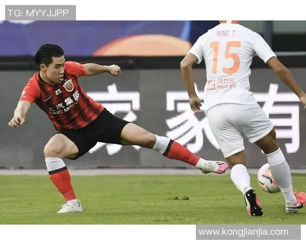 开新对阵上港首发阵容分析及战术布局探讨